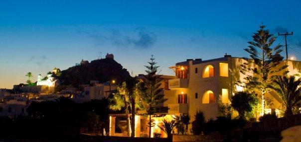Village Twins 1 Chora  Luaran gambar